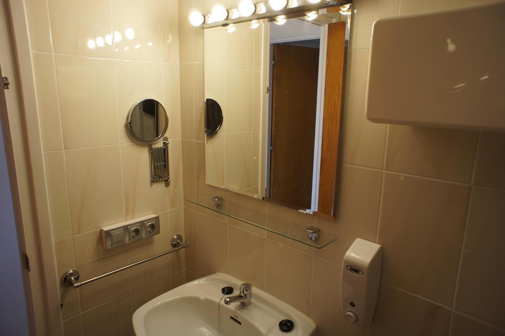 Nuvolet Apartaments Cala'N Blanes  Exterior photo